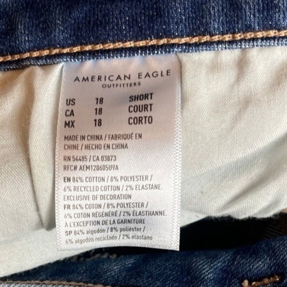 American Eagle Womens Size 18 Short Distressed High Rise Jegging Crop Distressed - Picture 9 of 13
